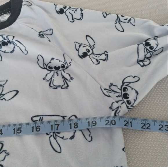 DISNEY LILO & STITCH WOMEN'S BLUE PAJAMA SET SIZE LARGE (12-14). - Picture 4 of 9